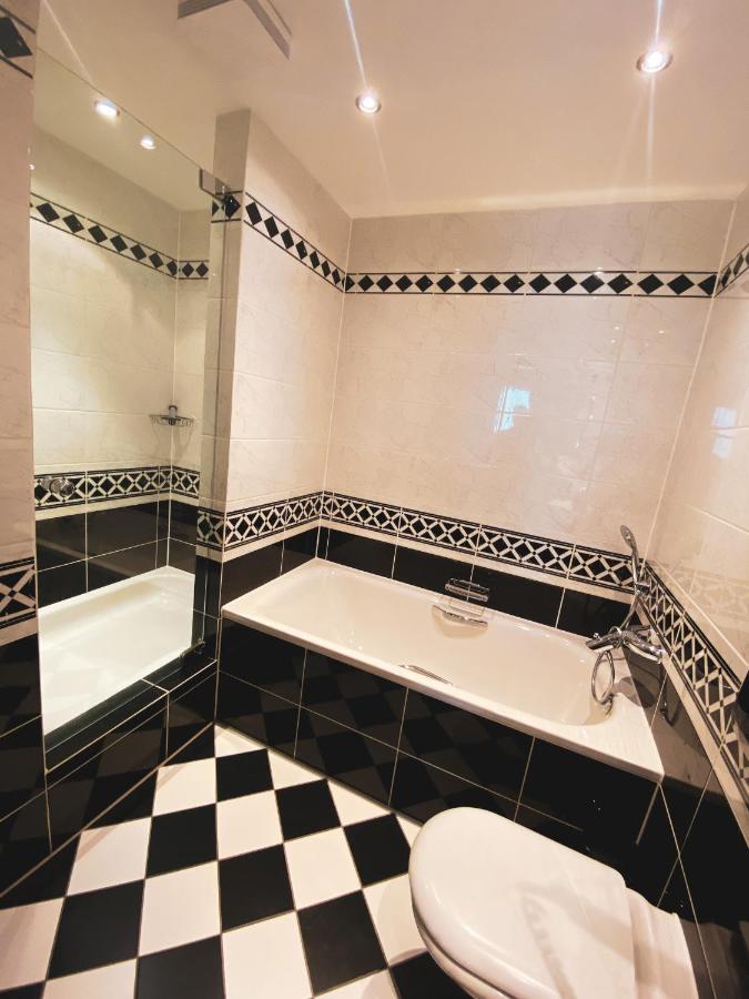 Augenblick Goodnight Hotel Kleve  Bagian luar foto